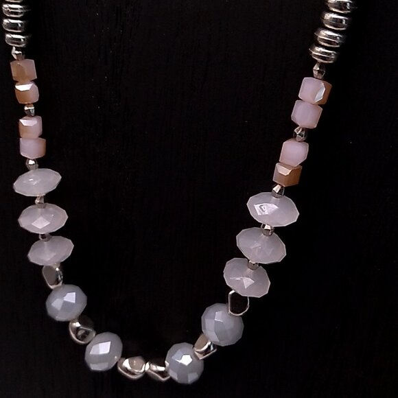 Long Beaded Necklace Pastel Colored Beads Silver-tone Delicate Beaded Chain - Picture 4 of 14